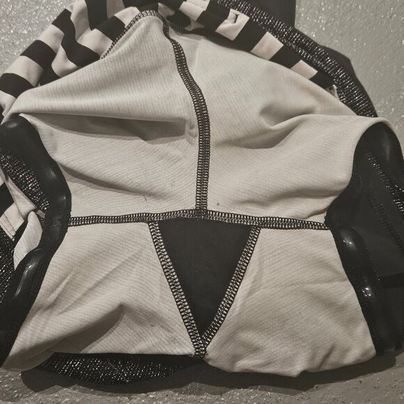 Lululemon Run: Pace Setter Skirt sz 2 - Picture 8 of 8